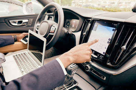 Technologische Meilensteine des autonomen Fahrens: Ein Blick auf führende deutsche Automobilhersteller