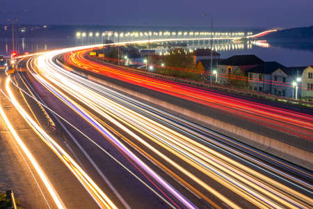 Technische Grundlagen von LED- und Xenon-Lichtsystemen im Vergleich