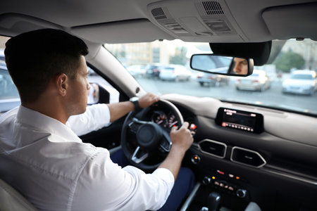 Die wichtigsten Anzeichen für einen notwendigen Ölwechsel bei modernen Fahrzeugen