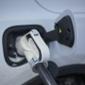 Umweltfreundliche Kompaktwagen: Elektro- und Hybridmodelle für den Stadtverkehr