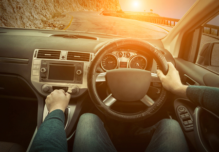 Von Touchscreen bis Smartphone-Integration: Die Entwicklung der Infotainment-Systeme in Deutschland
