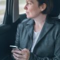 Psychologie unterwegs: Stressvermeidung und Wohlfühlen für vier- und zweibeinige Passagiere