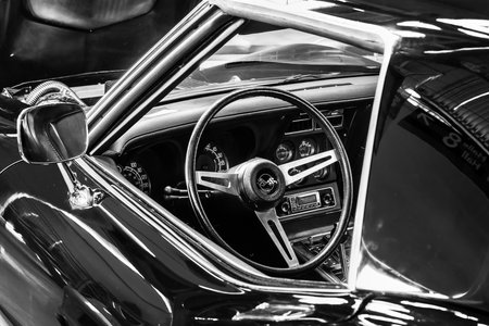 Auto-Abo, Leasing und Kauf: Unterschiede beim Versicherungsschutz und Schadensregulierung