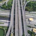 Verkehrsregeln und Bußgelder: Unterschiede auf Autobahnen und Landstraßen